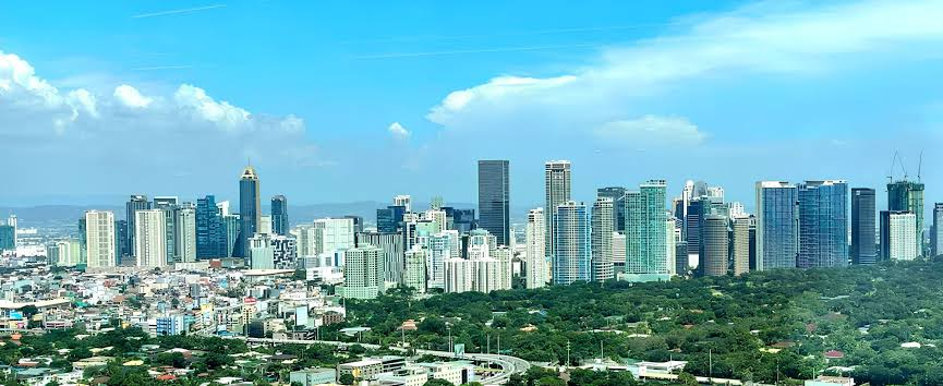 Metro Manila skyline and established urban districts